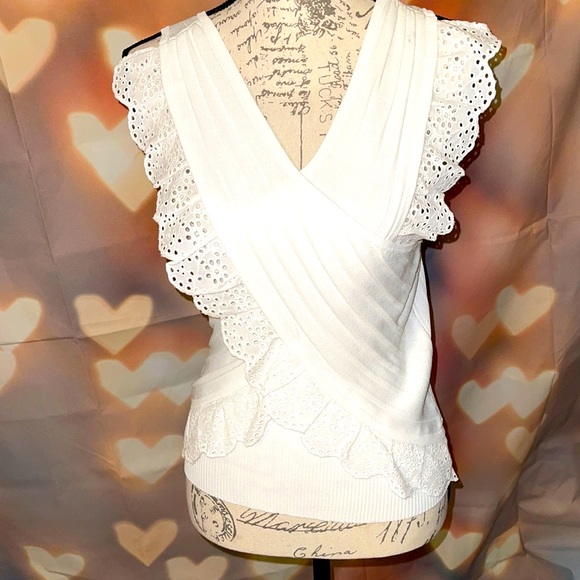 New York & Company Tops - NWT”NY&Co” sleeveless sweater top